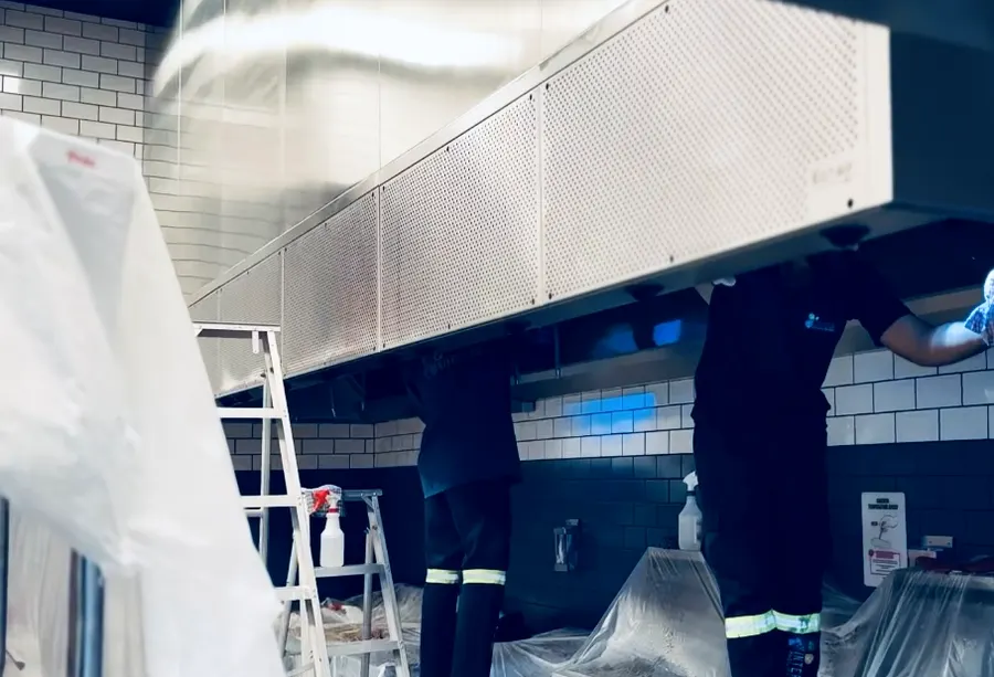 Kitchen hood degreasing in a commercial kitchen